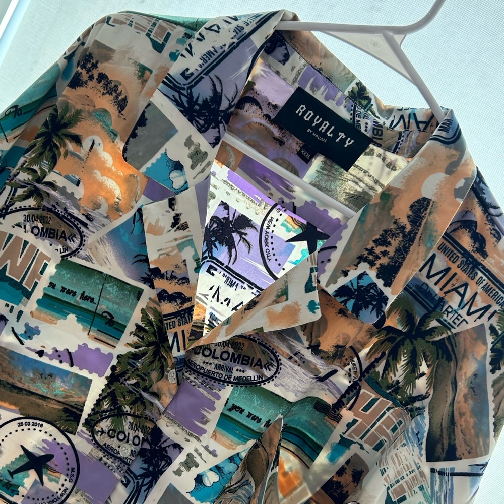 Royalty Hawaiian Tee